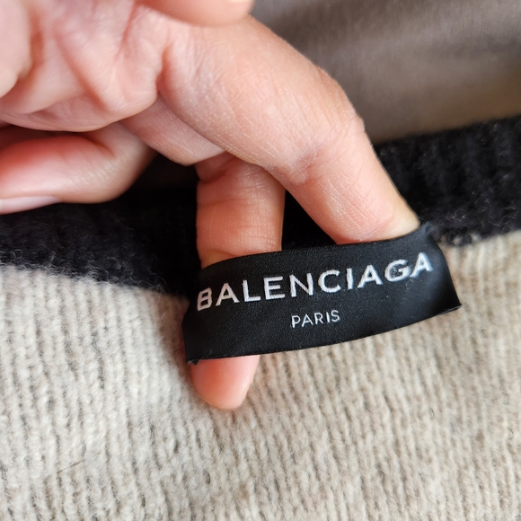 Balanciaga all over wool sweater - Picture 3 of 8